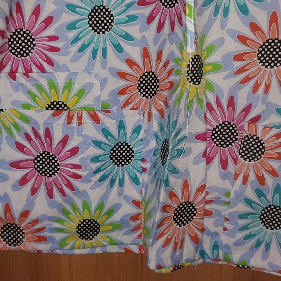 Scrubs - Picture 4 of 11